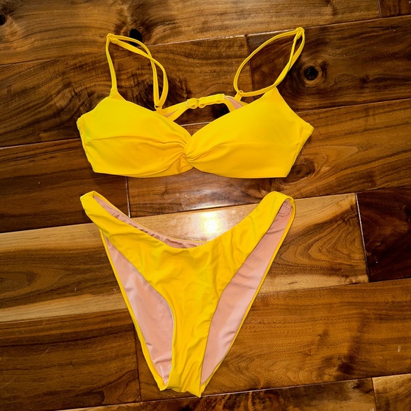 J Crew twist bikini top and bottom - Picture 2 of 2